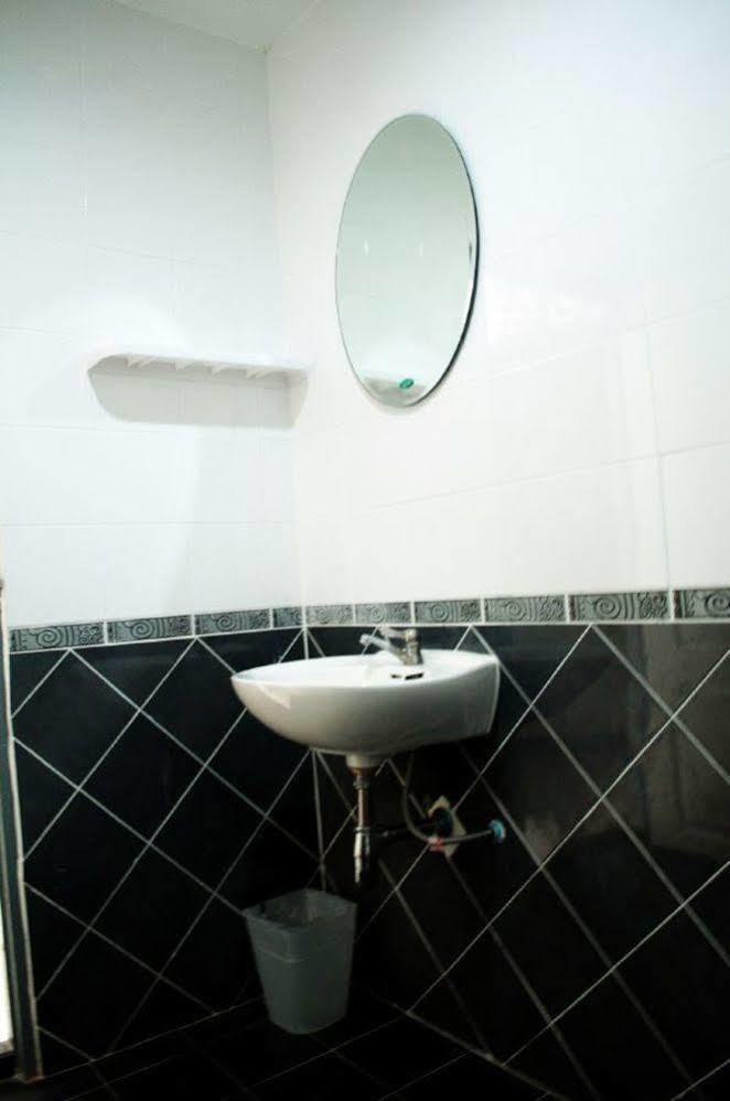 Sabai Sabai House Pattaya Motel Luaran gambar